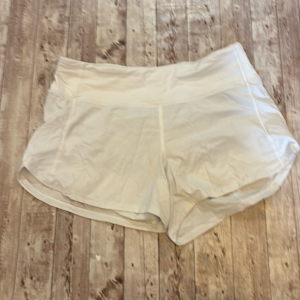 Lululemon White Shorts 3.5”
